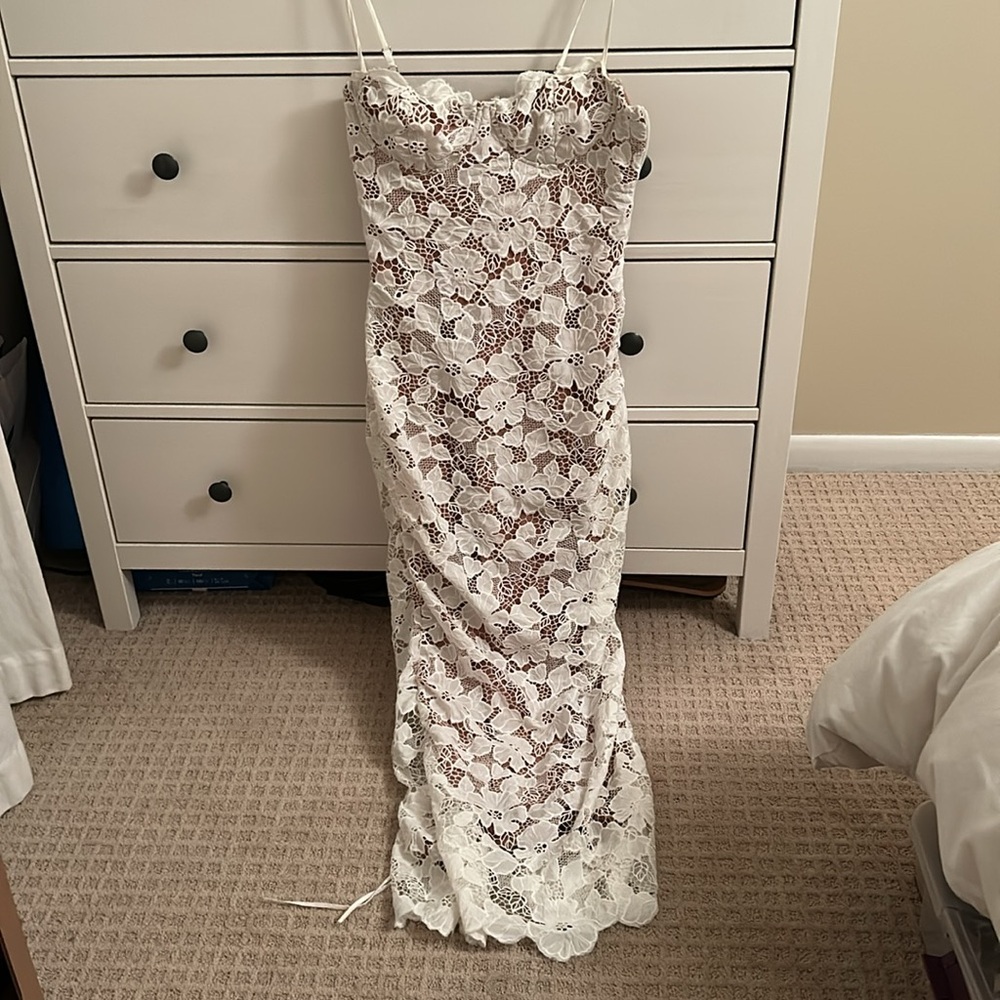 House of CB PEARL
White Floral Embroidered Maxi Dress